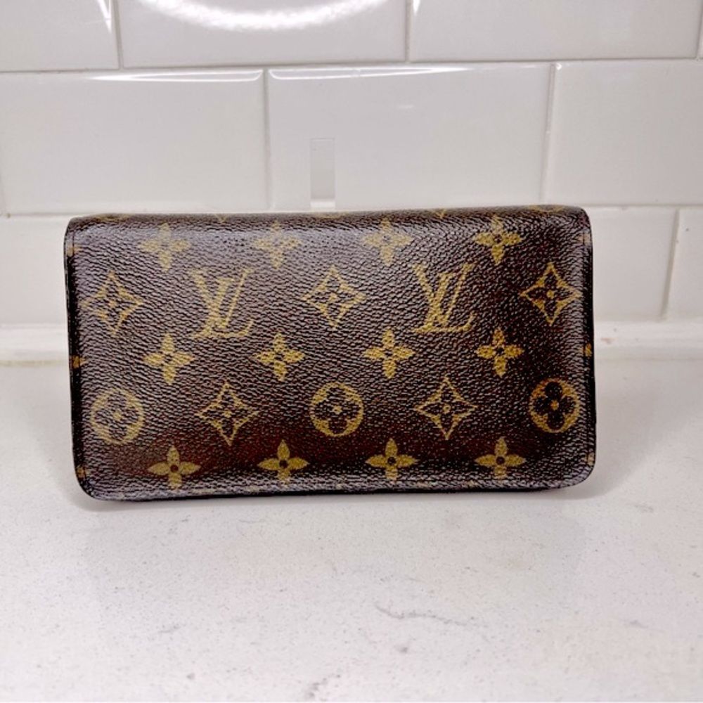 Louis Vuitton Brown Monogram Zip-Around Wallet - Picture 3 of 13